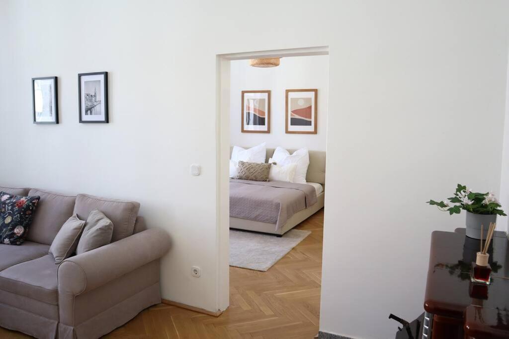 Bloom - Cozy Apartment, 5 Stops To City Center Wien Exterior foto