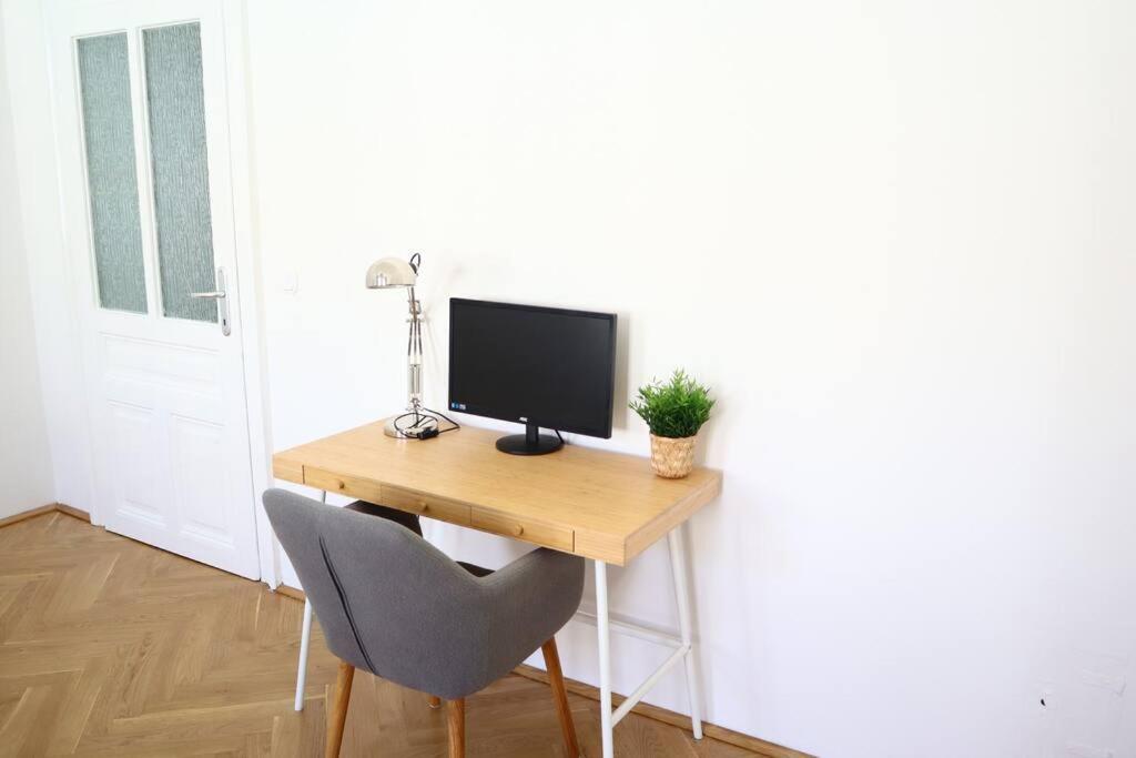 Bloom - Cozy Apartment, 5 Stops To City Center Wien Exterior foto