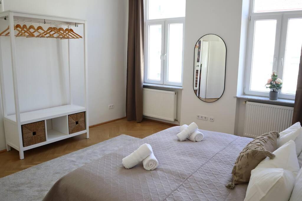 Bloom - Cozy Apartment, 5 Stops To City Center Wien Exterior foto